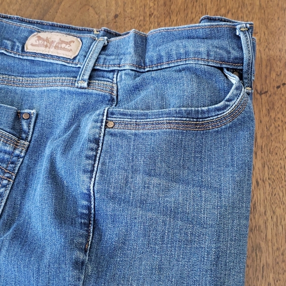 LEVI'S STRAUSS Blue Bermuda. Size 10 - Picture 4 of 12